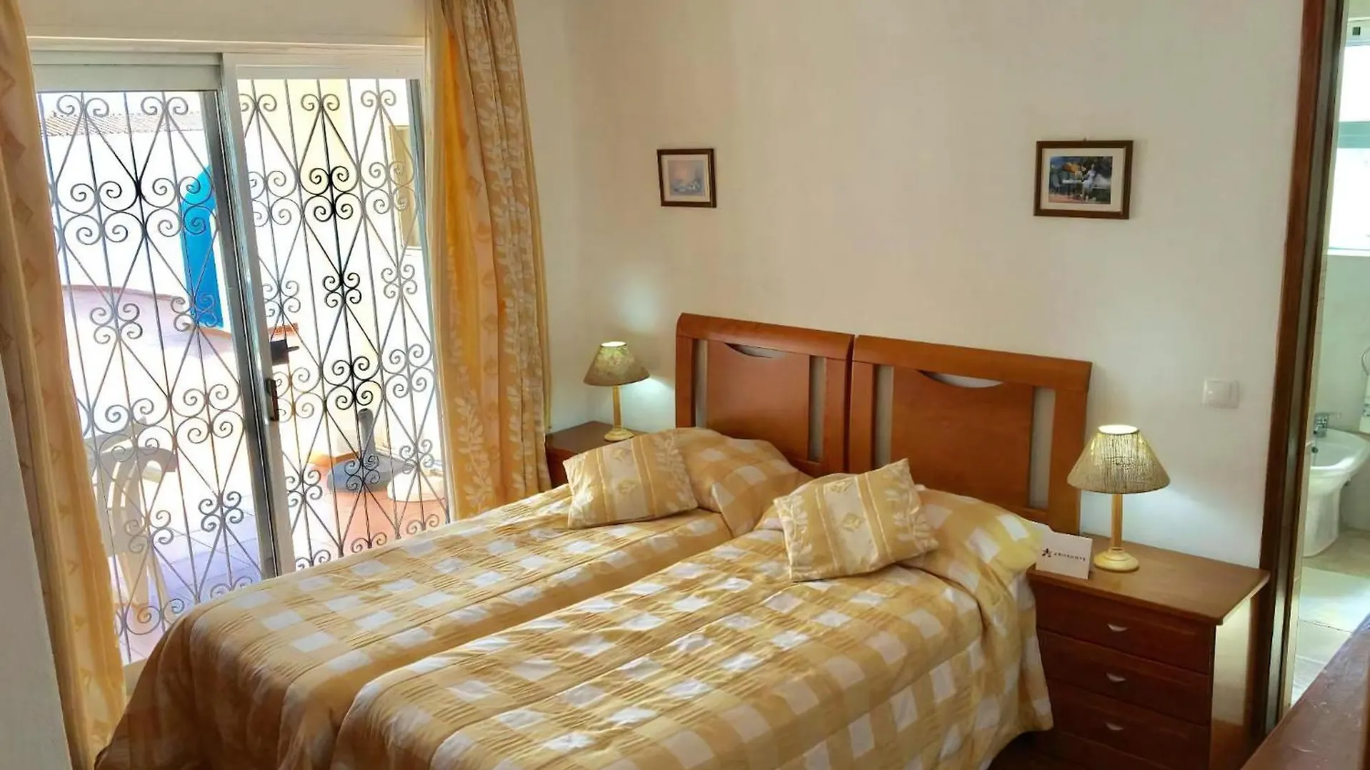 Luxury Algarve Villa 4 Bedrooms Casa Do Luar Magico Sea Views Perfect For Families Carvoeiro Carvoeiro  0*, Carvoeiro (Lagoa) Portugal